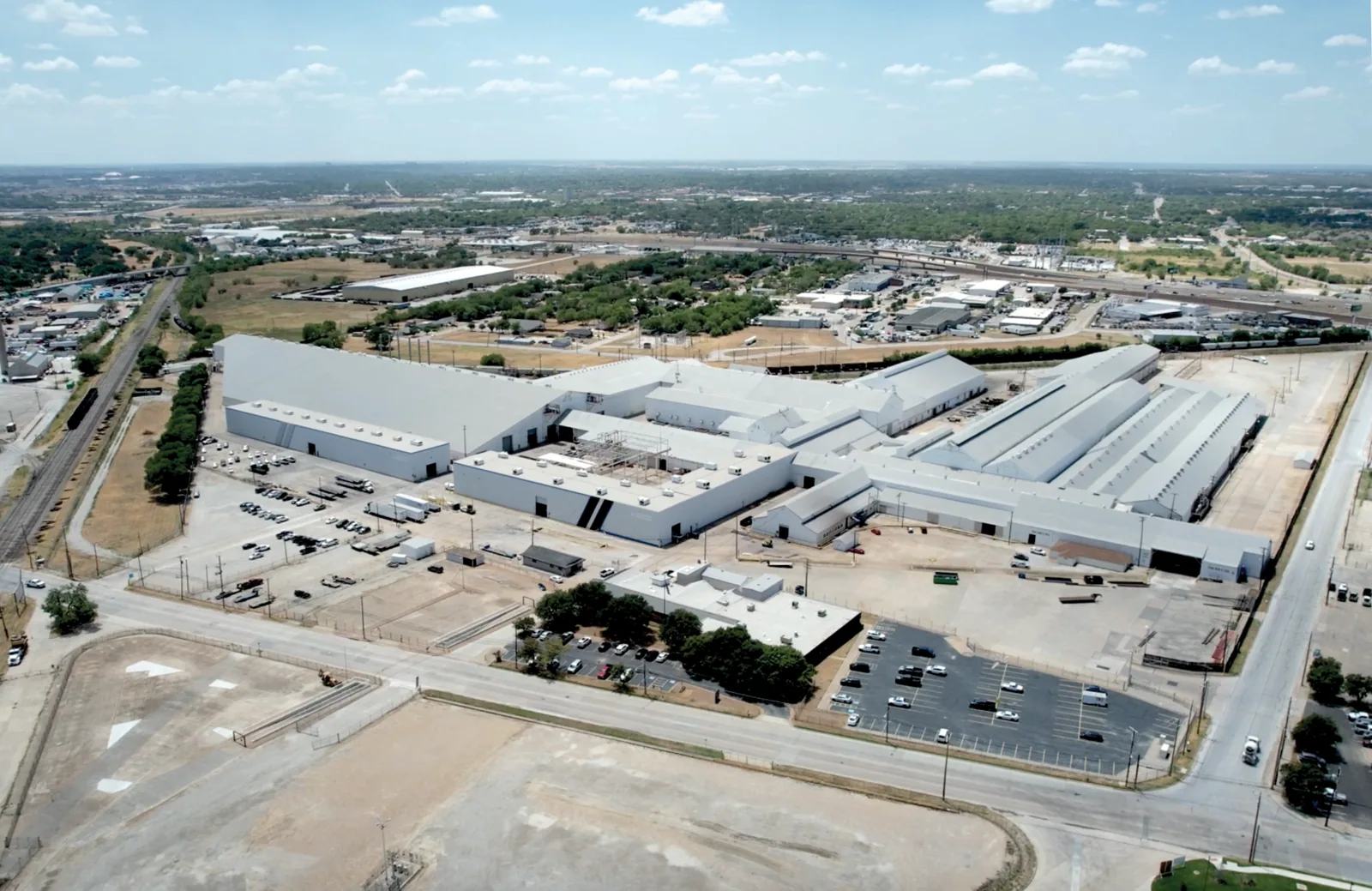 Manufacturer Facility Roofing