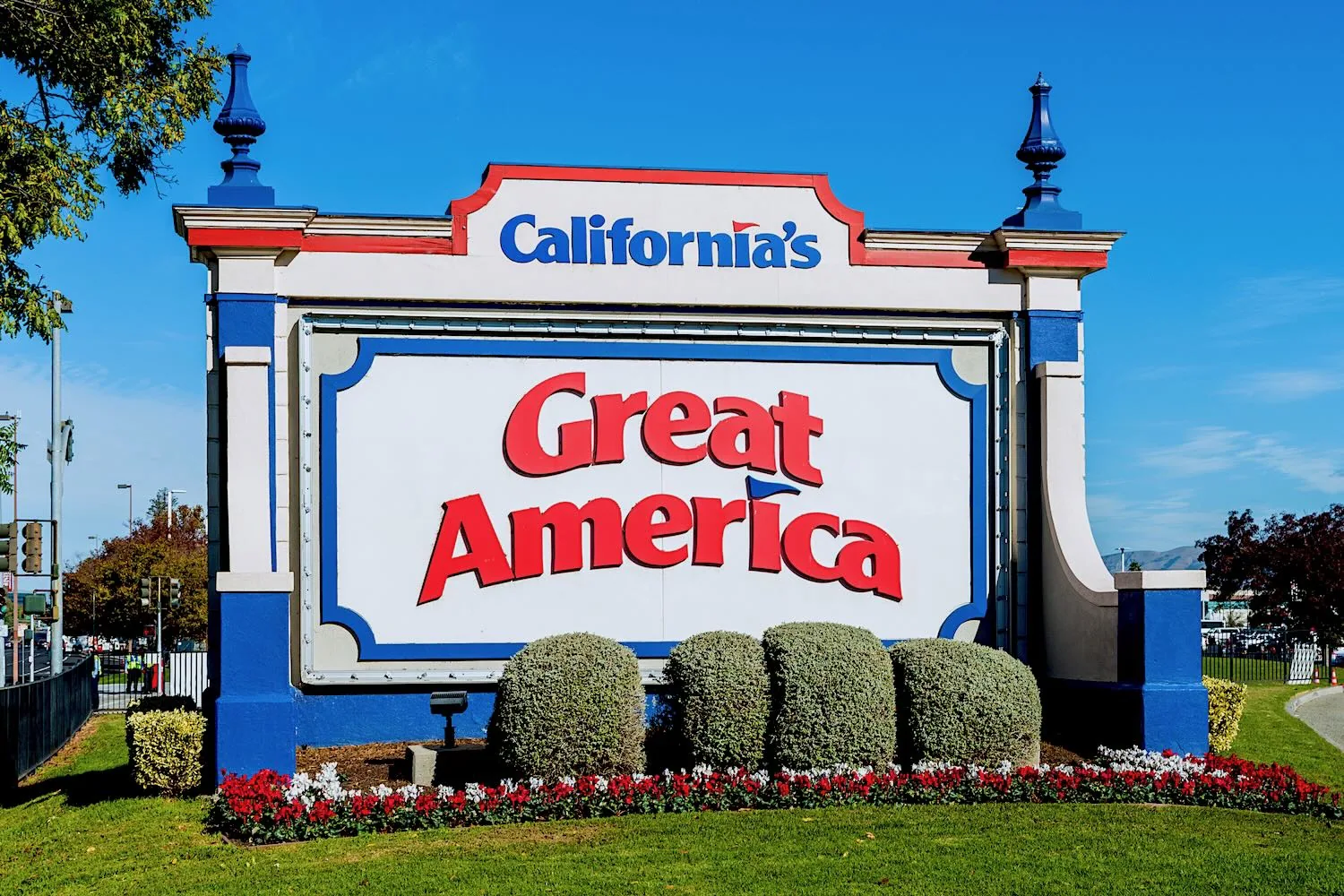 Commercial Roofing along Great America Parkway