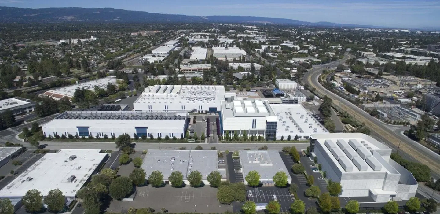 Commercial Roofing along Northwestern Parkway