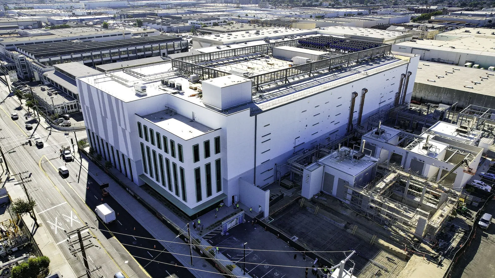 Stender and Lafayette Roof Work for Controlled Facilities